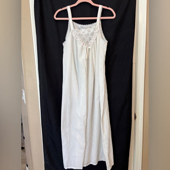 Willow creek Vintage Cotton & Lace Midi Nightgown in Women’s Small 1990s - Picture 2 of 8